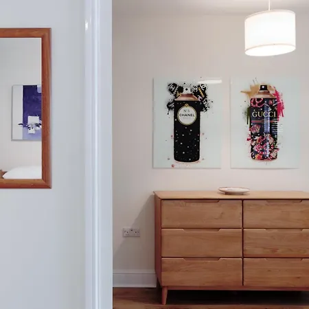 Clifton Downs Views • Refined 2-bed Flat Bristol